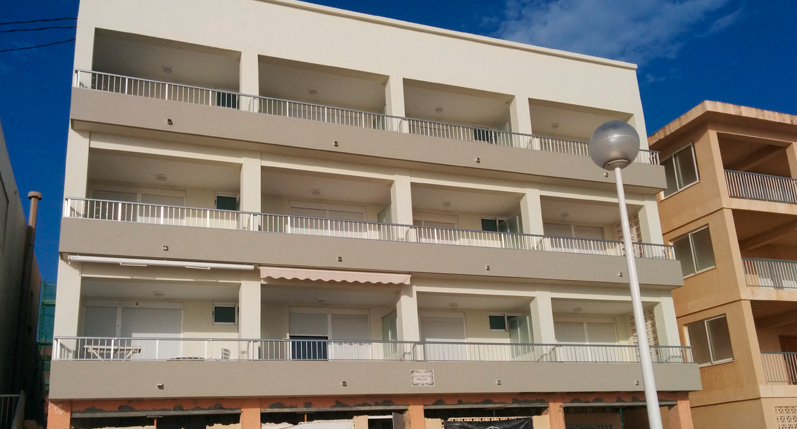 Rehabilitación fachada Edificio Bonaire en Playa Bellreguard | Estudio Arquitectura Roberto Moratal