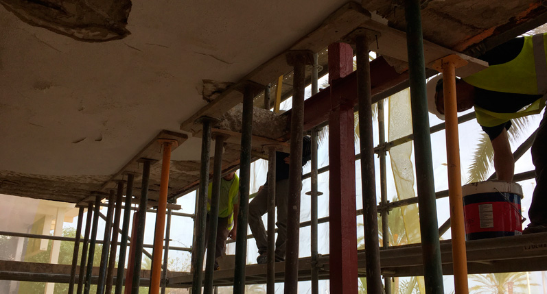 Rehabilitación Edificio Neptuno 44 en Playa Gandia | Estudio Arquitectura Roberto Moratal